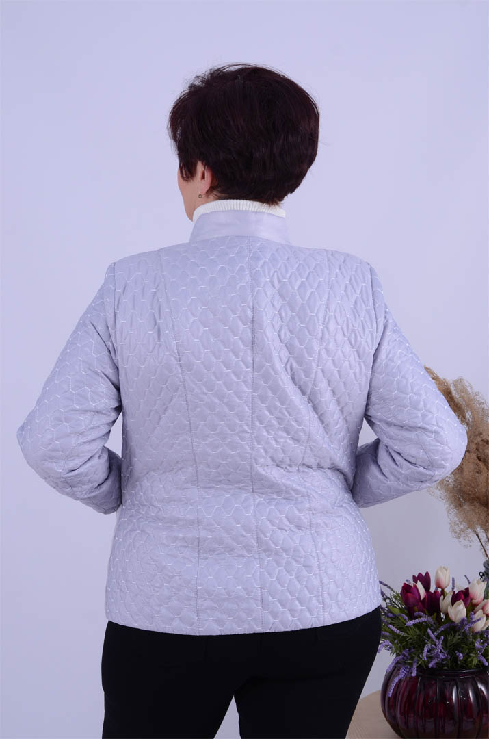 Демісезонна коротка куртка на блискавці батал