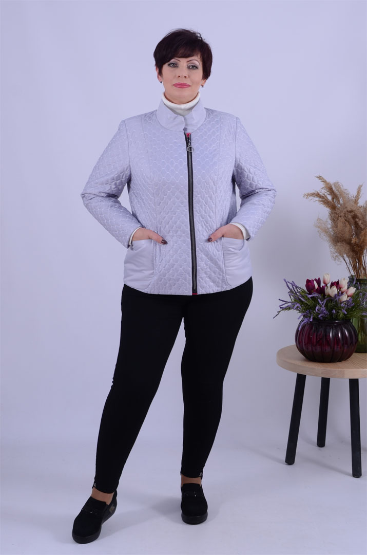 Demisezonnaya_korotkaya_kurtka_na_molnii_batal_pishna_krasa Демісезонна коротка куртка на блискавці батал