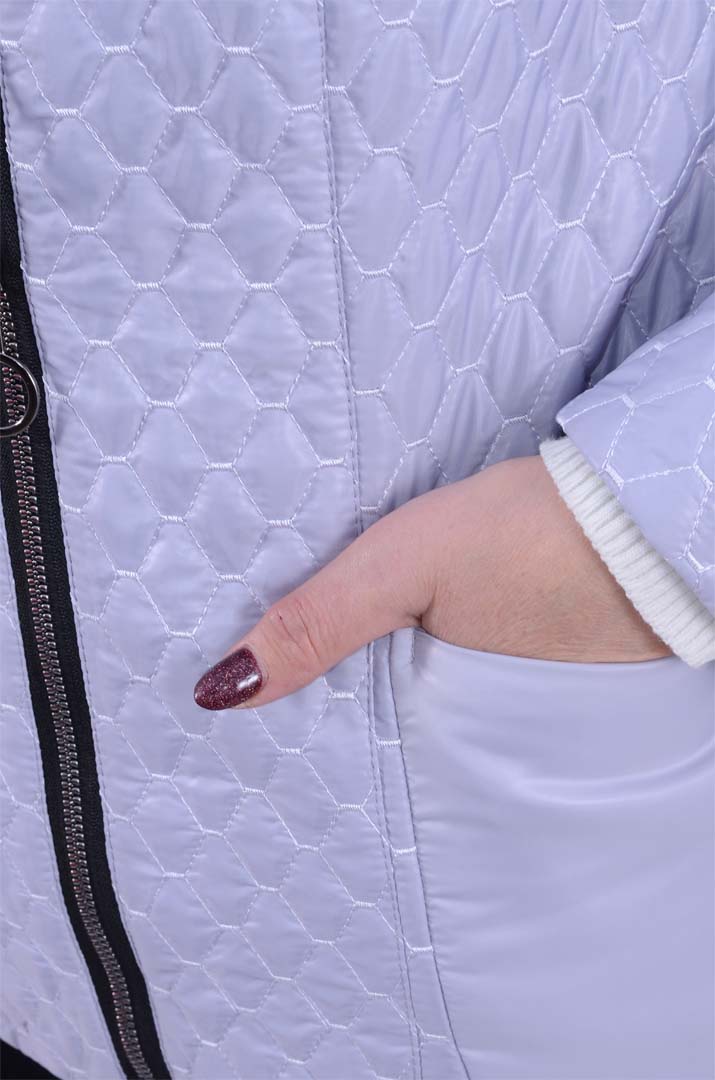 Демісезонна коротка куртка на блискавці батал