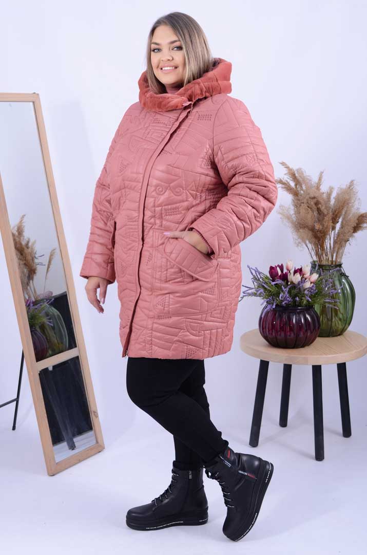 Яскрава зимова подовжена куртка супер батал