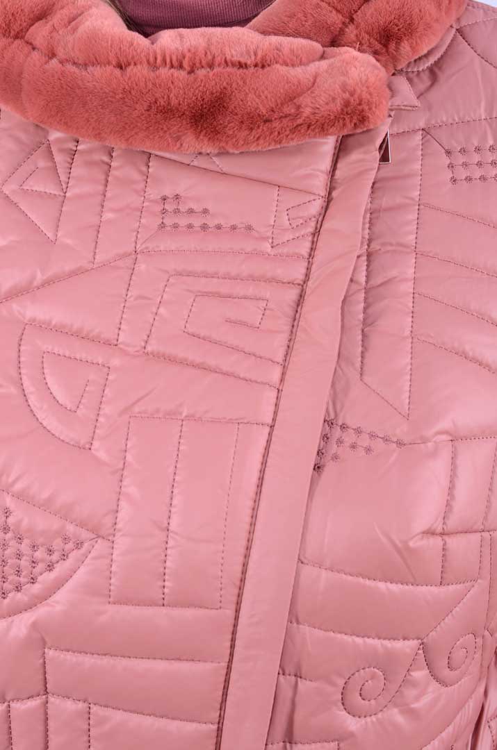 Яскрава зимова подовжена куртка супер батал