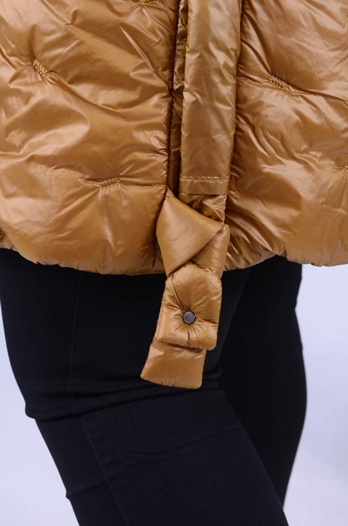 Куртка тепла подовжена в трендовому кольорі супер батал