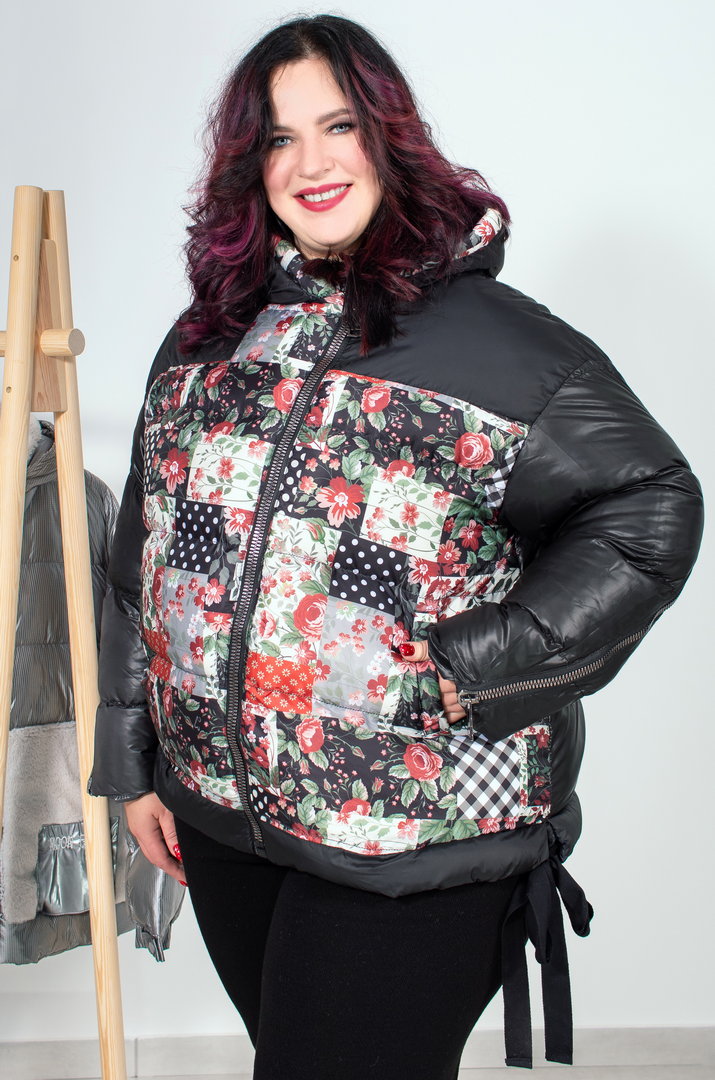 Коротка зимова куртка з квітковим принтом супер батал