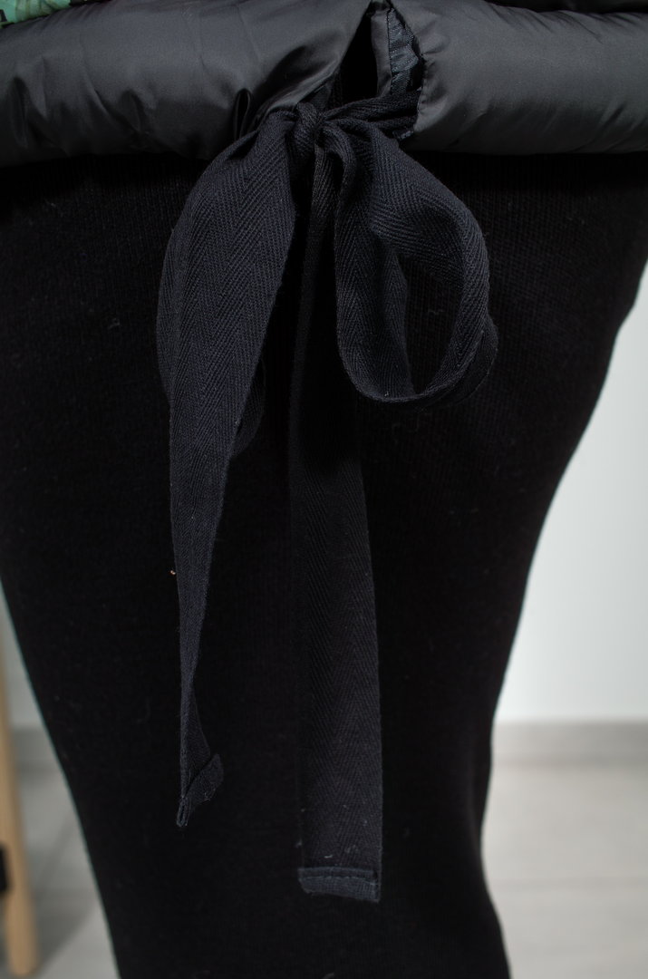 Коротка зимова куртка з квітковим принтом супер батал