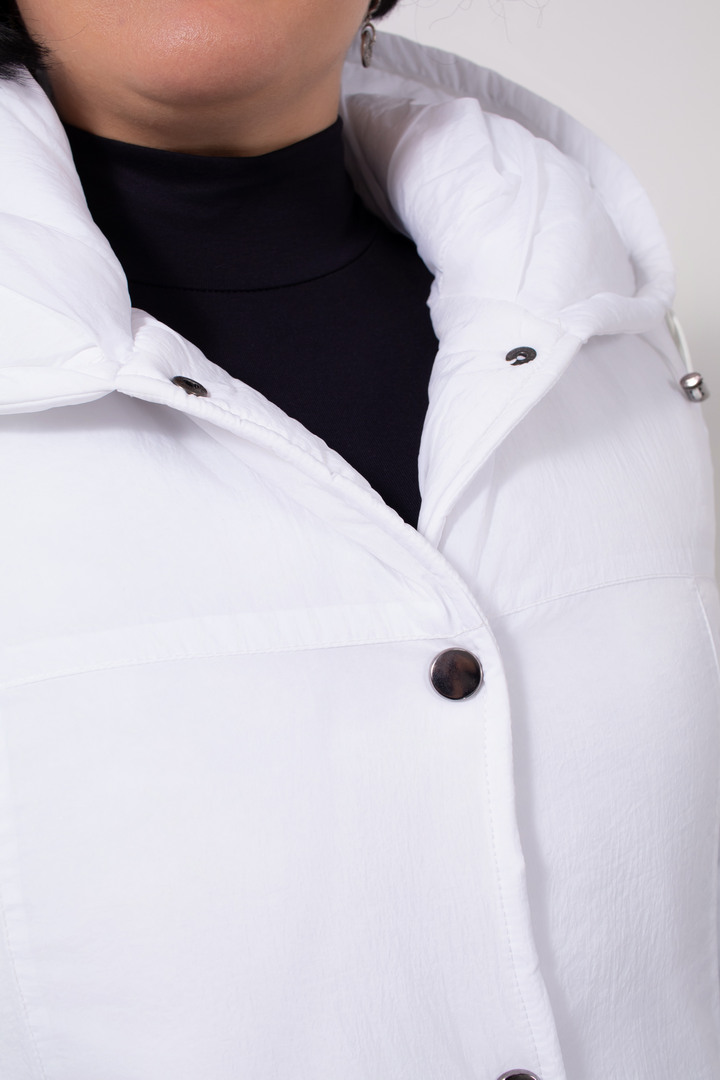 Куртка довга на заклепках батал