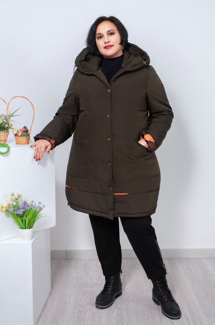 Куртка довга на заклепках батал