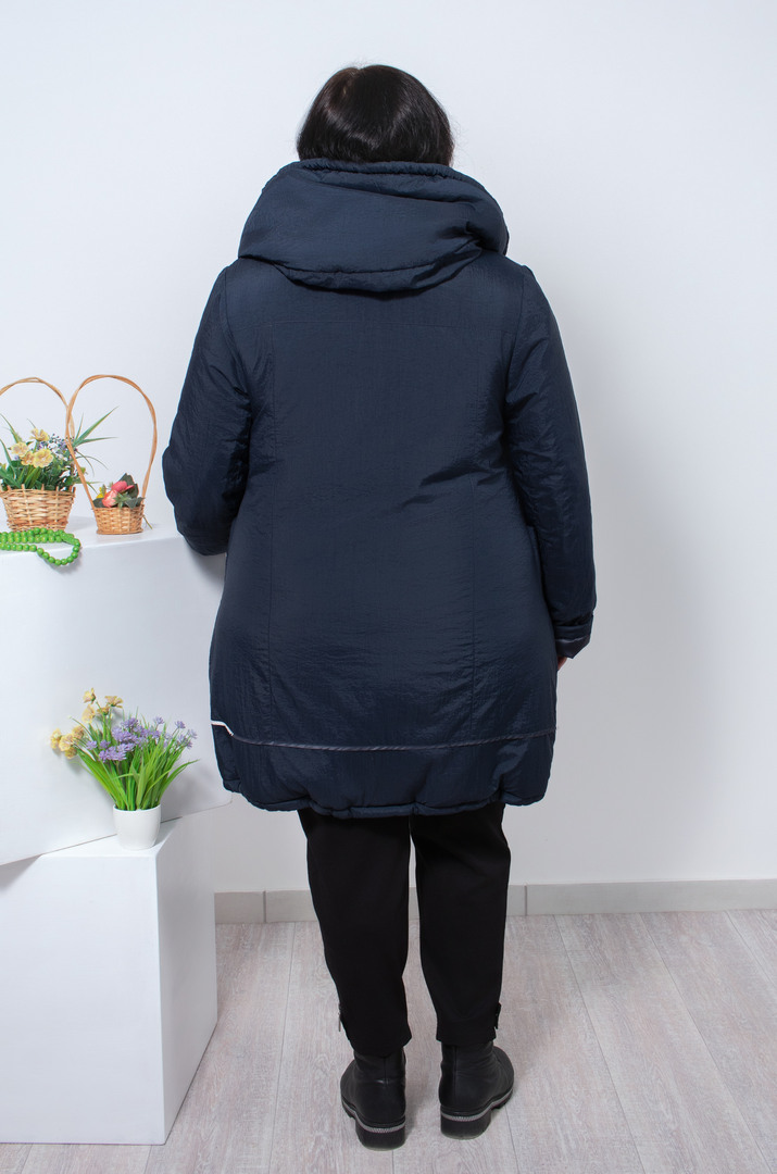 Куртка довга на заклепках батал