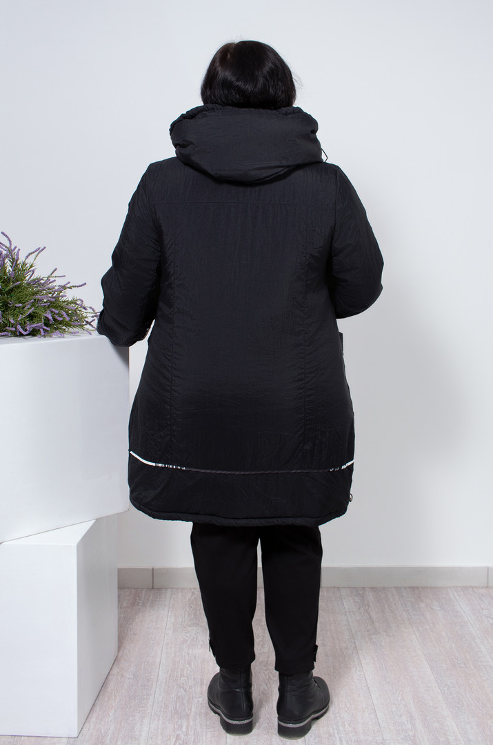 Куртка довга на заклепках батал