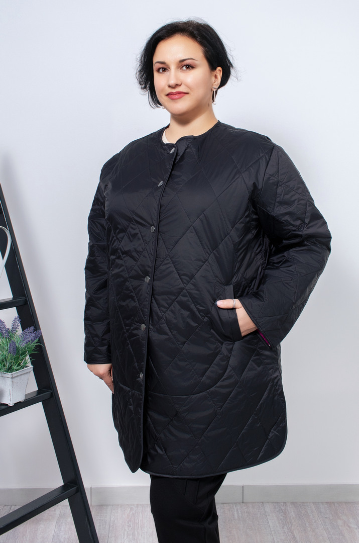 Класична демісезонна куртка на кнопках супер батал