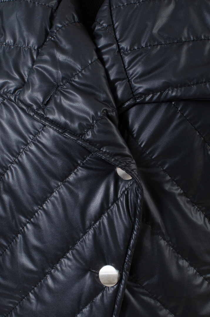 Стьобана куртка з діагональною планкою супер батал