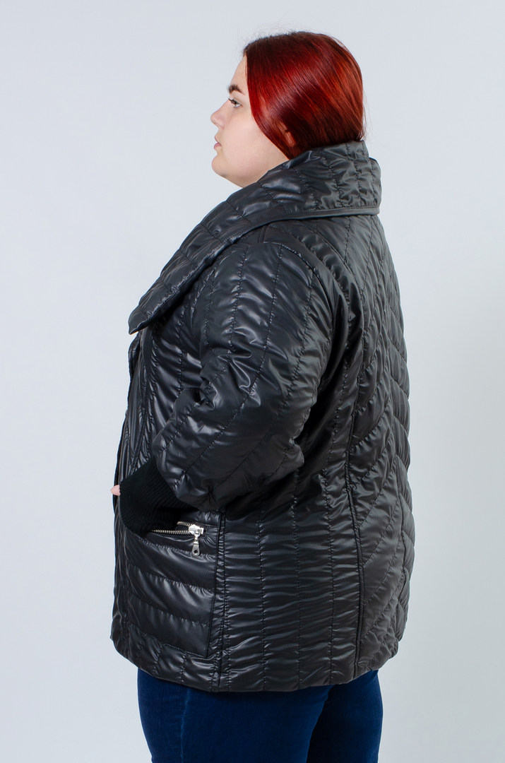 Стьобана куртка з діагональною планкою супер батал