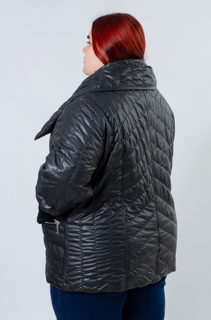 Стьобана куртка з діагональною планкою супер батал