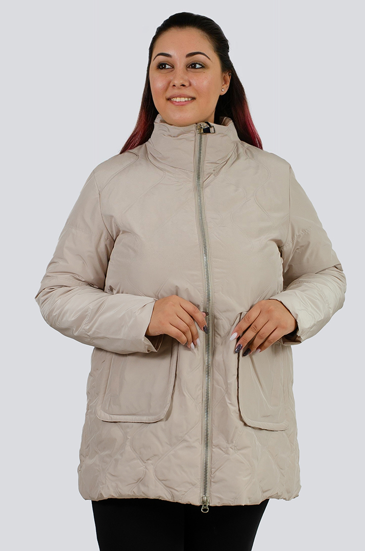 Куртка з накладними кишенями великих розмірів