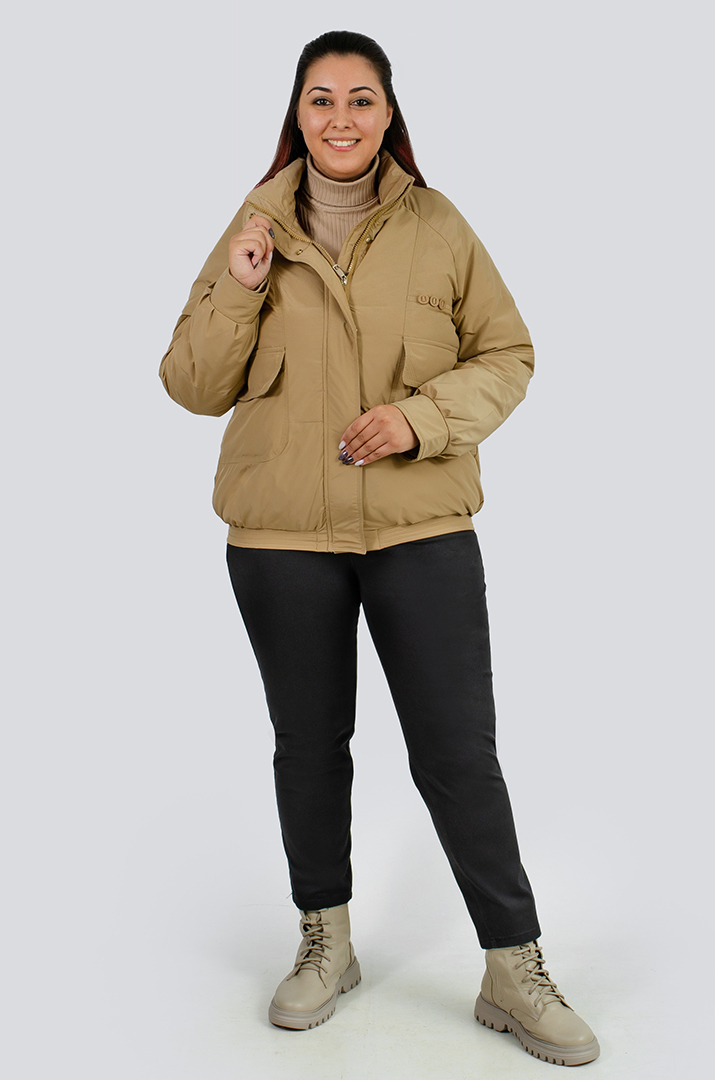 Куртка коротка  з декором великих розмірів