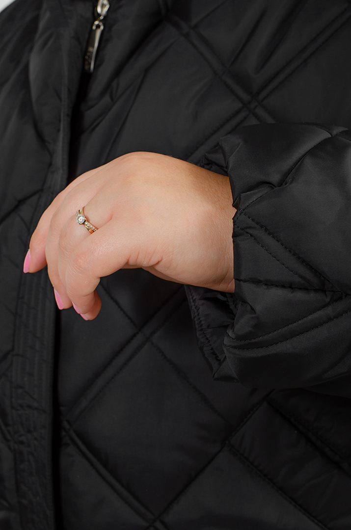 Куртка коротка великих розмірів