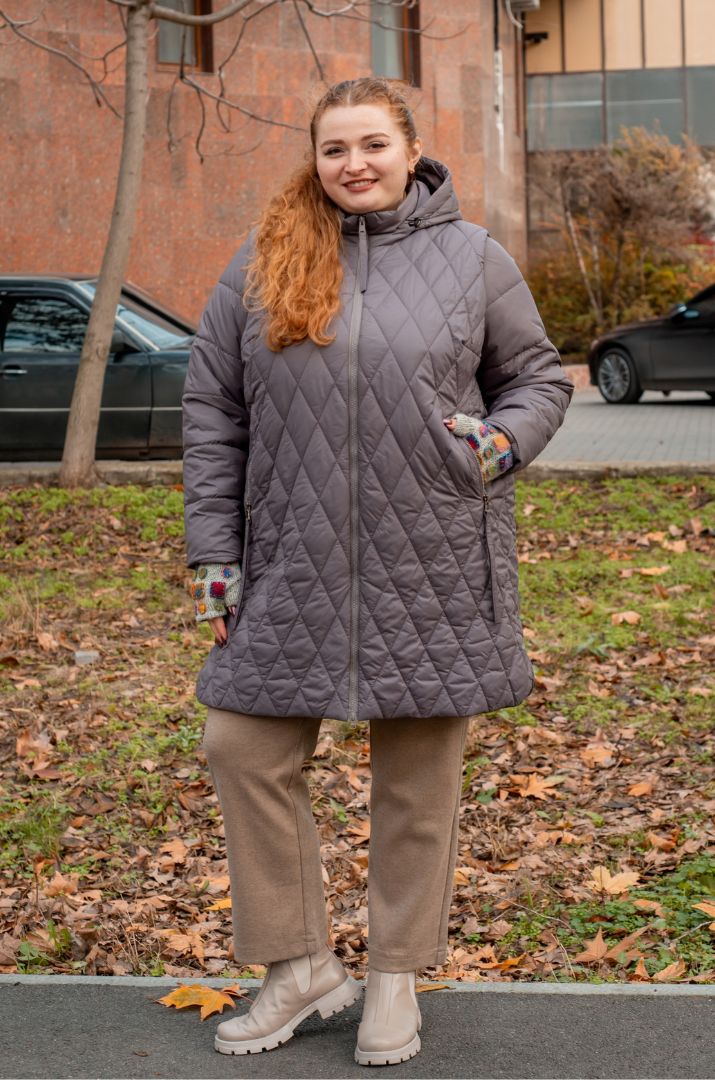 Стьобана куртка-трансформер великих розмірів