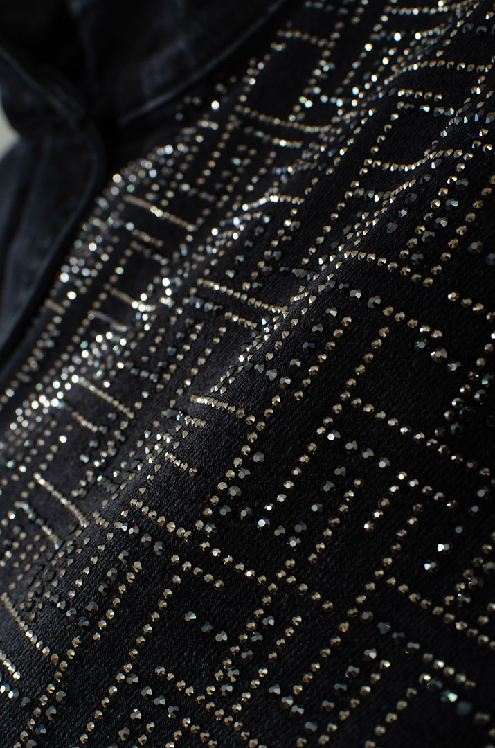 Куртка джинсова з блискавкою та стразами великих розмірів