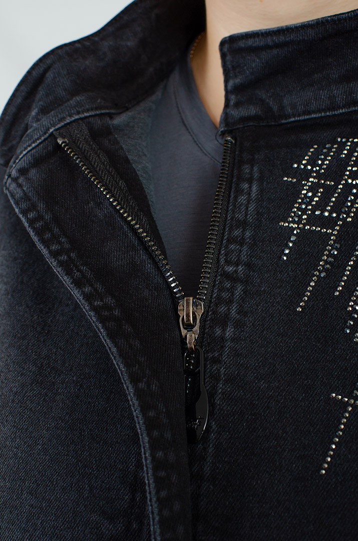 Куртка джинсова з блискавкою та стразами великих розмірів