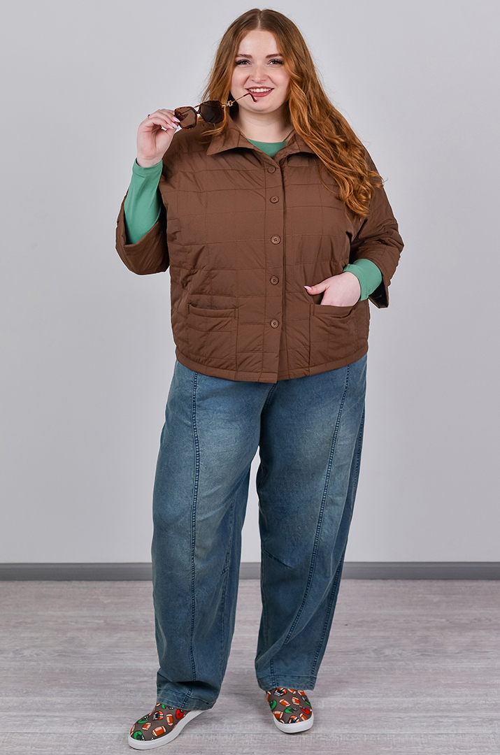 Куртка коротка з високим коміром великих розмірів