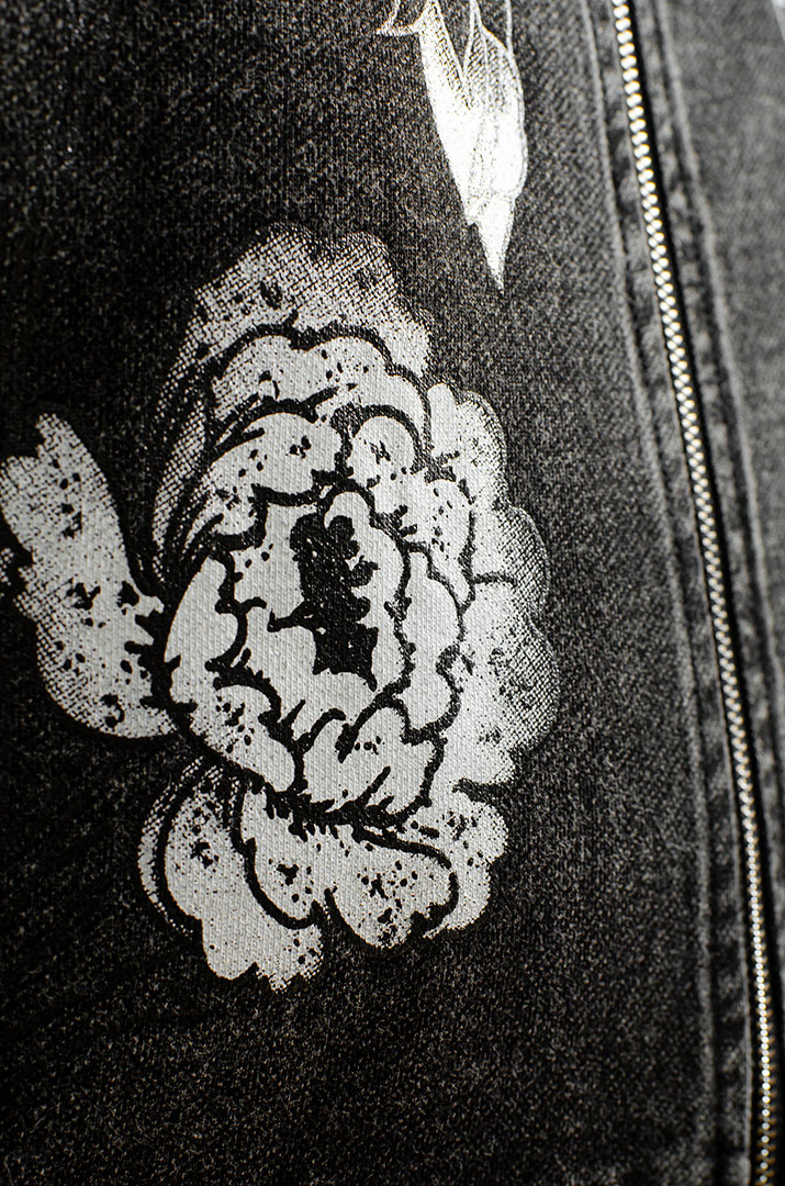 Куртка джинсова з квітковим принтом великих розмірів