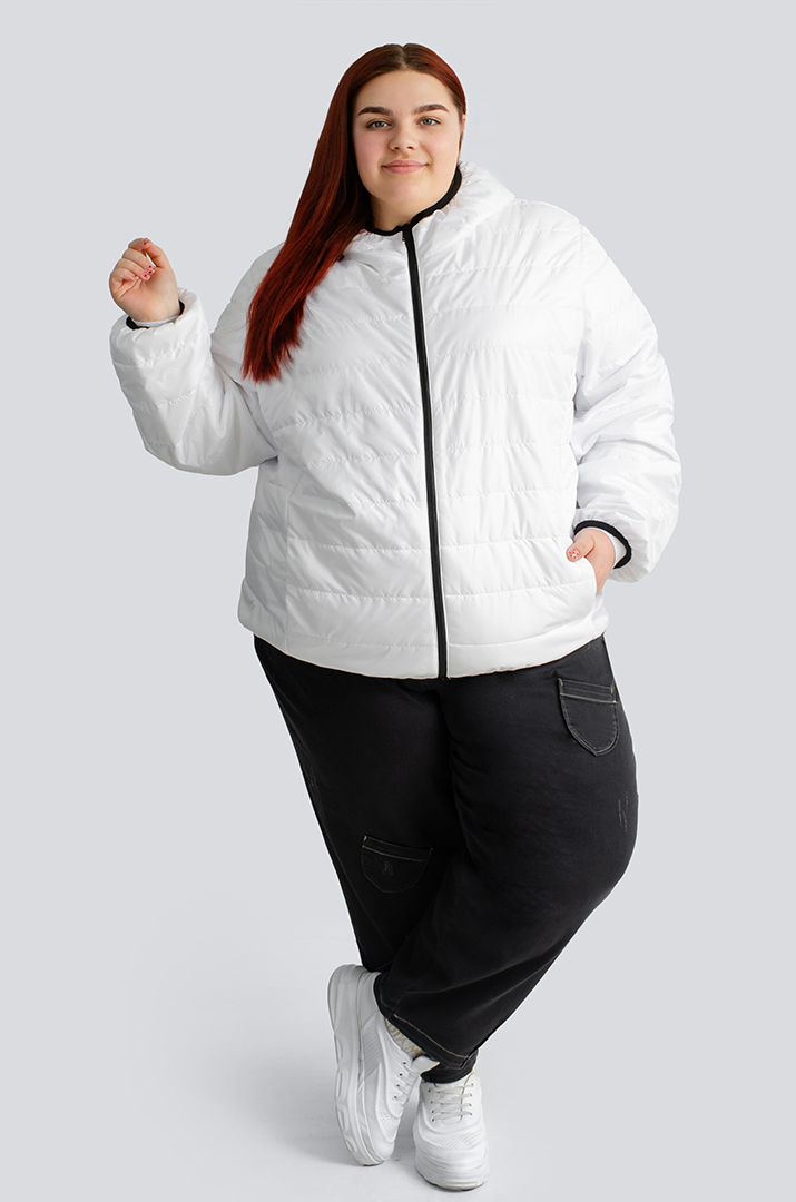 Стьобана коротка куртка великих розмірів