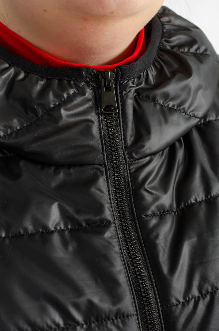 Стьобана коротка куртка великих розмірів