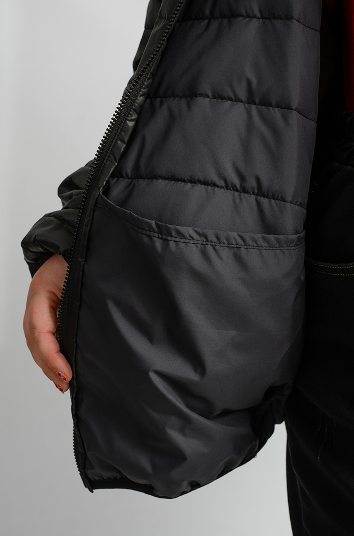 Стьобана коротка куртка великих розмірів