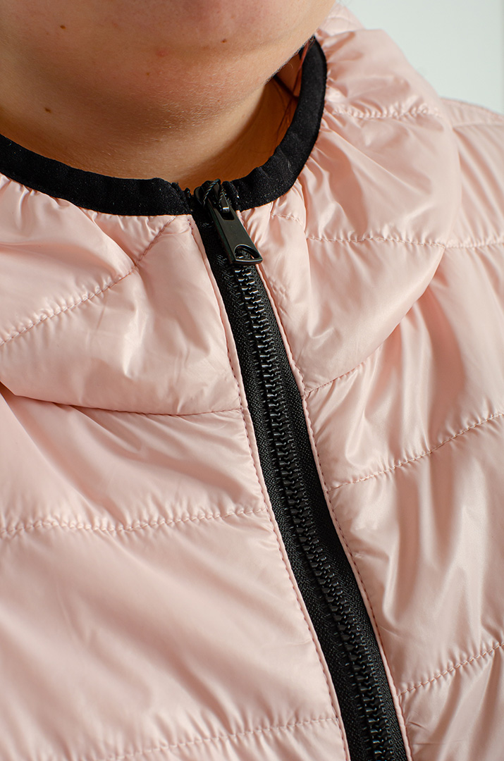 Стьобана коротка куртка великих розмірів