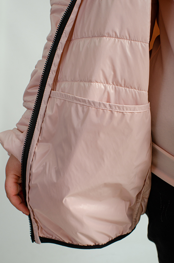 Стьобана коротка куртка великих розмірів