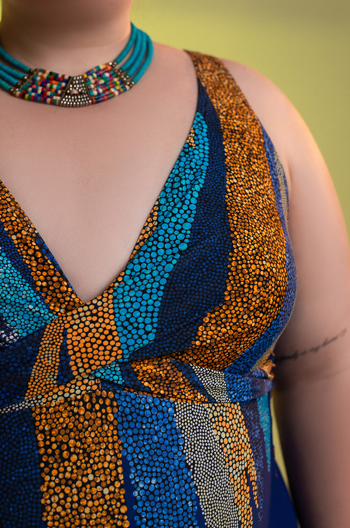 Купальник суцільний з елегантним принтом великих розмірів