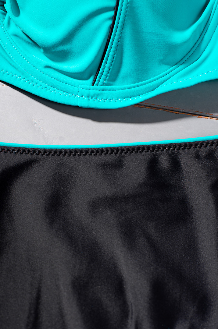 Купальник двокольоровий з затяжками великих розмірів