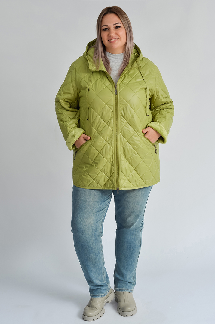 Куртка в салатовому кольорі із кишенями великих розмірів