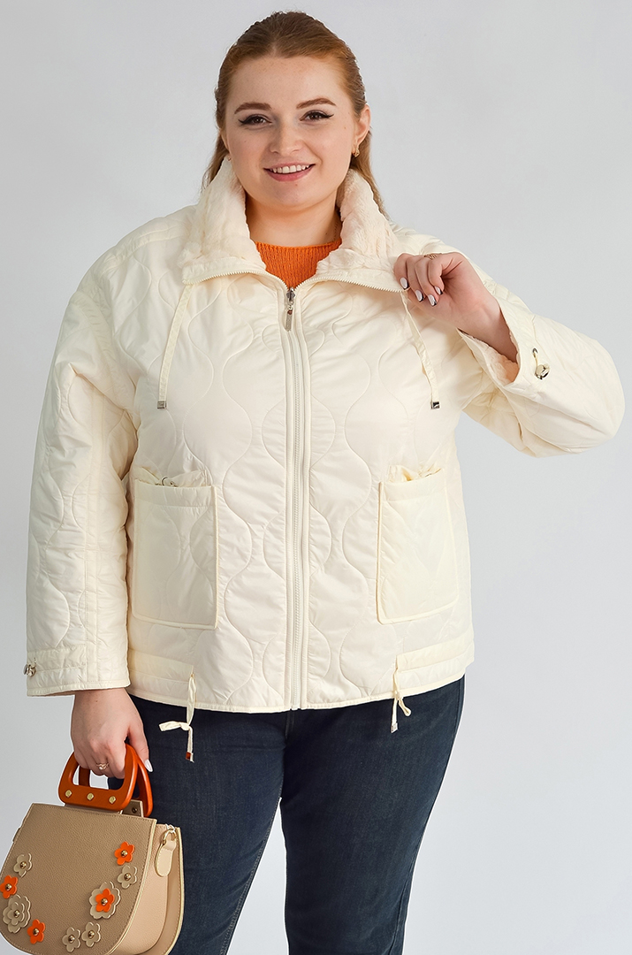 Двостороння куртка кремового кольору з екохутром та плащівкою великих  розмірів