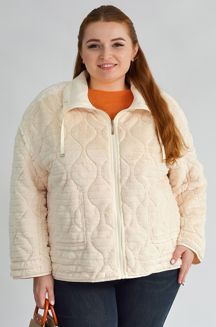 Двостороння куртка кремового кольору з екохутром та плащівкою великих  розмірів