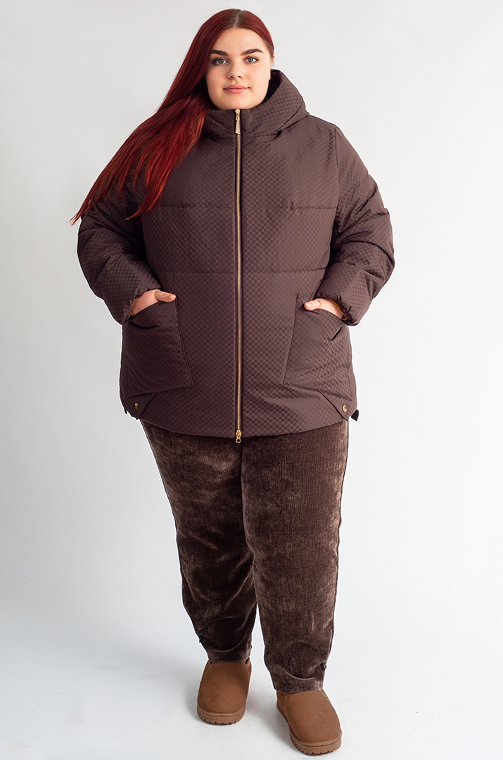 Куртка коротка з графічним принтом великих розмірім