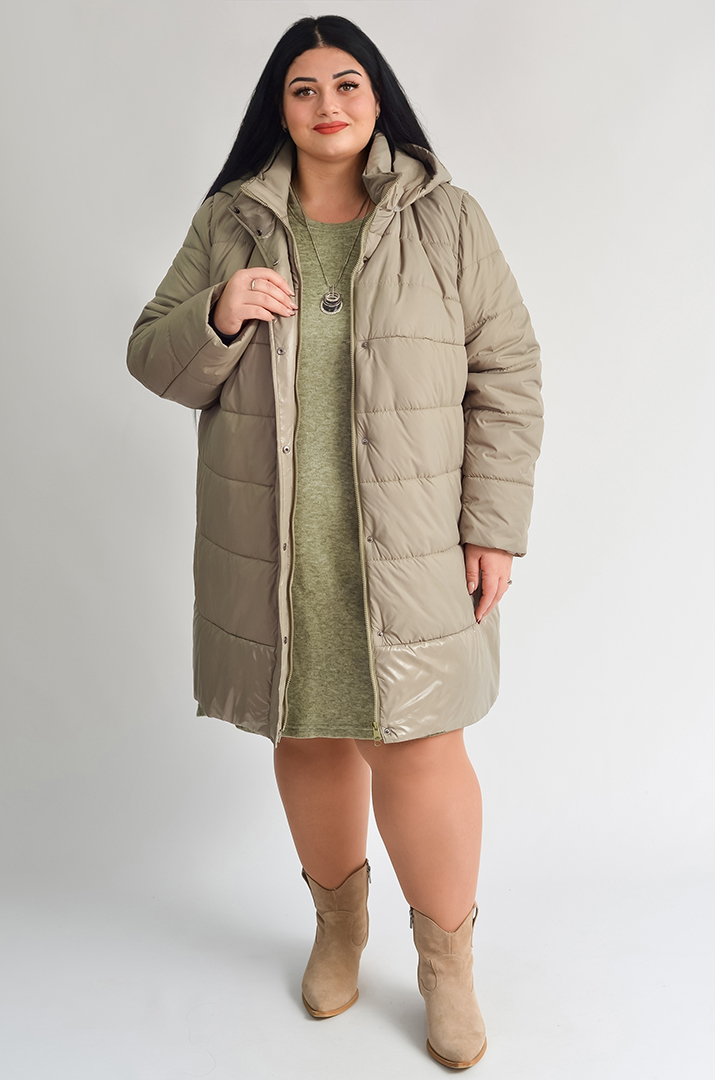 Куртка зимова з капюшоном і боковими кнопками великих розмірів