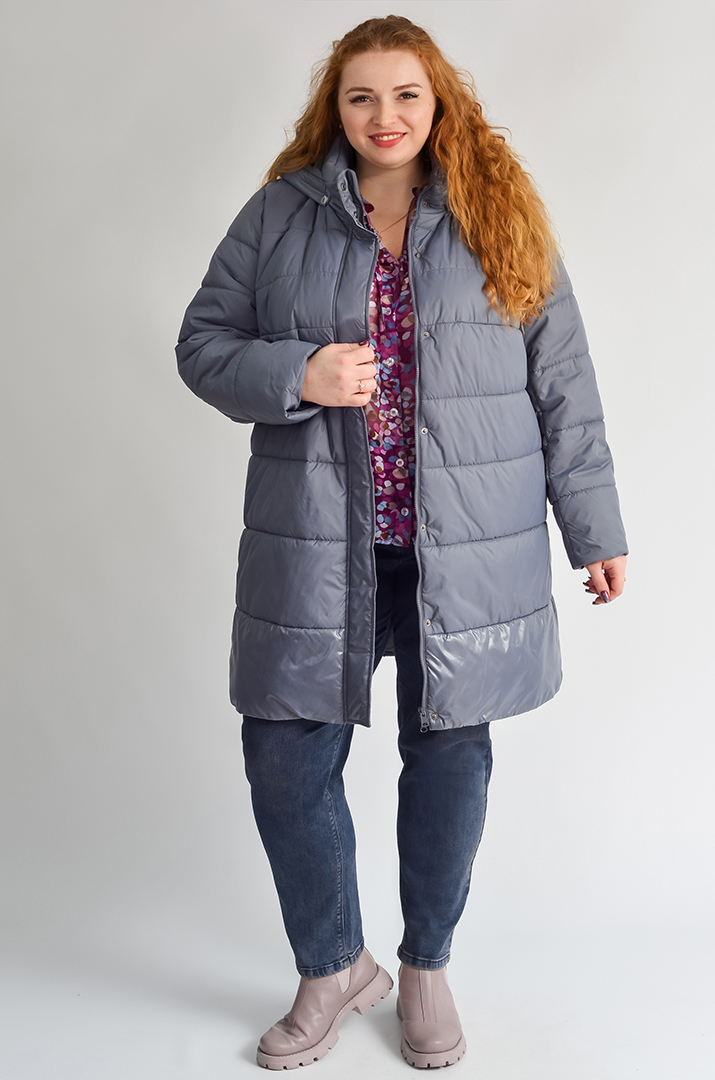 Куртка зимова з капюшоном і боковими кнопками великих розмірів