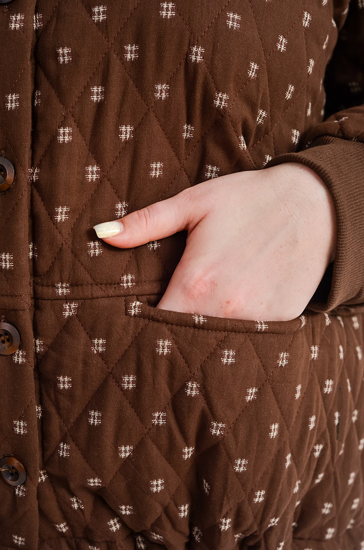 Куртка с капюшоном и регулируемым низом больших размеров