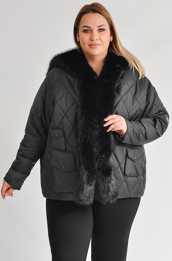 Куртка зі знімним хутром і стильними накладними кишенями великих розмірів
