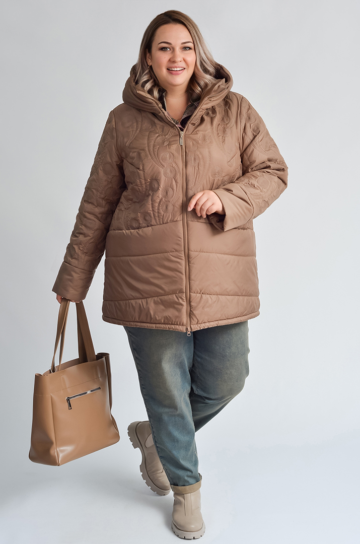 Куртка трапеція з рельєфною вишивкою великих розмірів