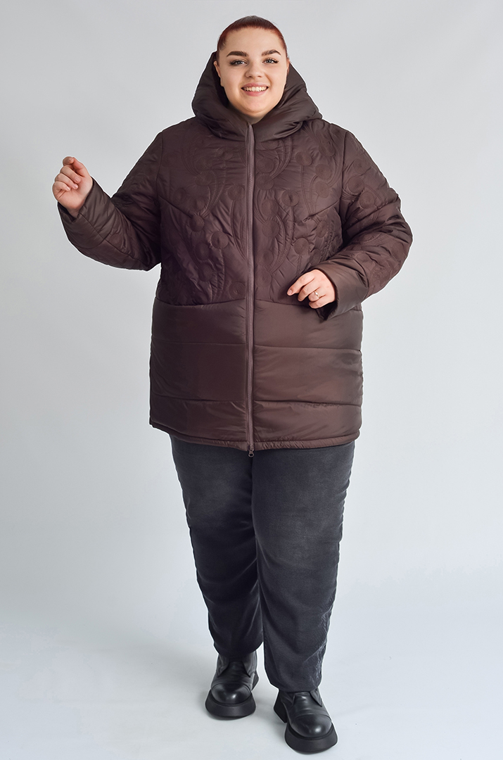 Куртка трапеція з рельєфною вишивкою великих розмірів