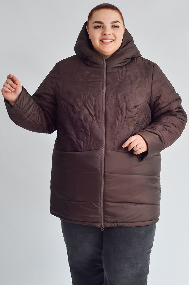 Куртка трапеція з рельєфною вишивкою великих розмірів