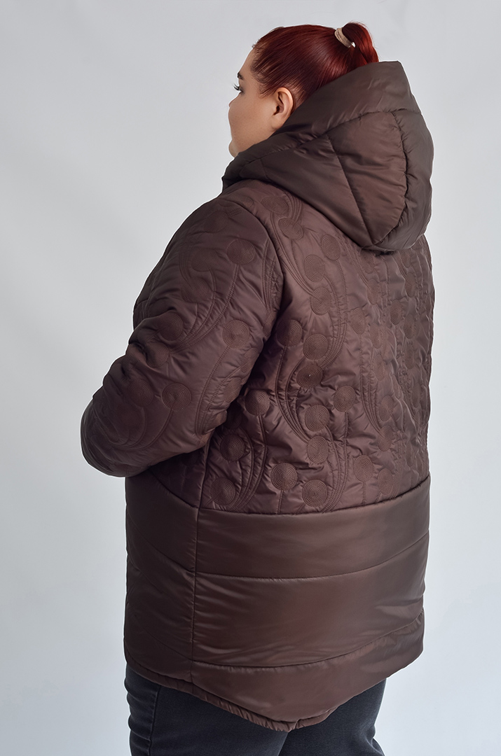 Куртка трапеція з рельєфною вишивкою великих розмірів