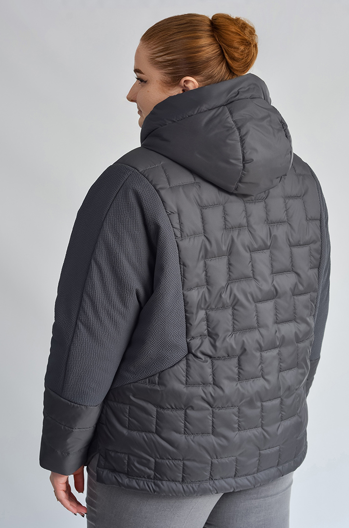 Куртка з комбінованими фактурами великих розмірів