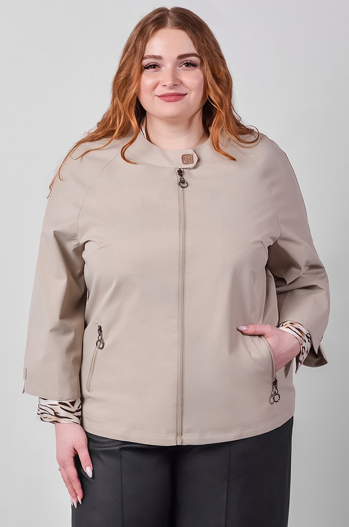 Куртка коротка з плащівки та з декоративною фурнітурою великих розмірів