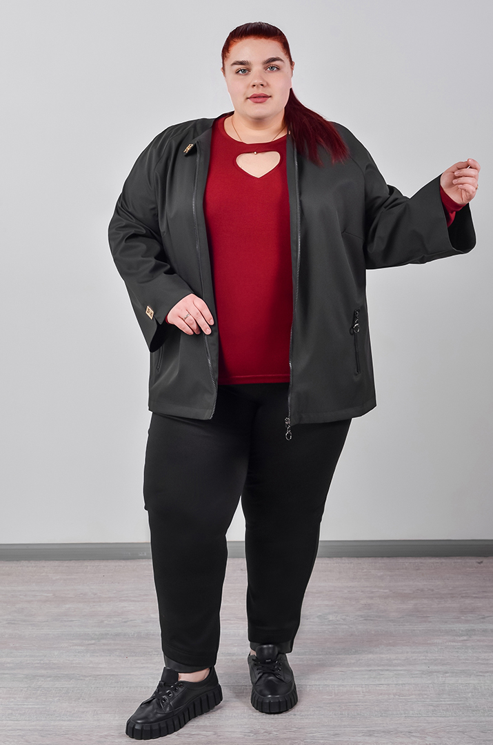 Куртка коротка з плащівки та з декоративною фурнітурою великих розмірів