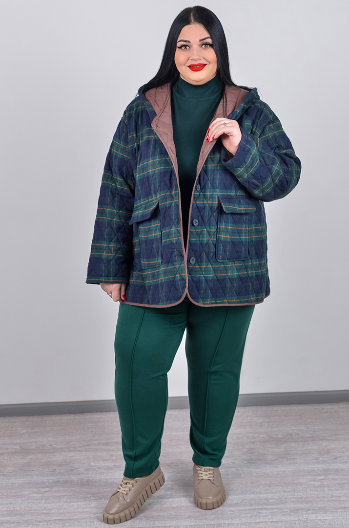 Куртка на ґудзиках з накладними кишенями та з капюшоном великих розмірів