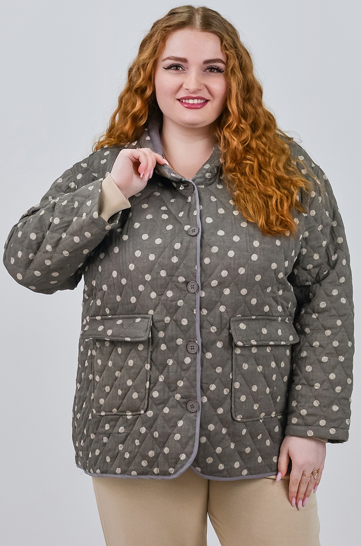 Куртка на ґудзиках з накладними кишенями та з капюшоном великих розмірів