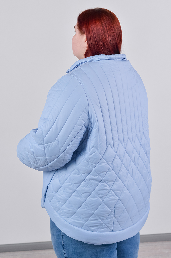 Куртка коротка однотонна з рельєфною стібкою великих розмірів
