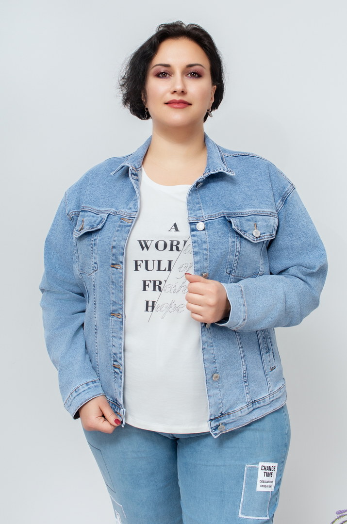 Лепень джинсовый с декором на спине супер батал